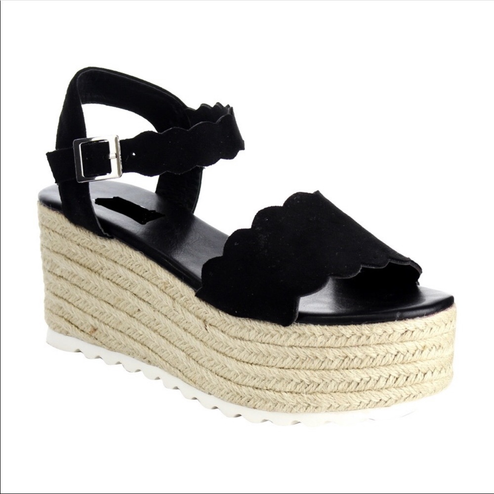 Wedge sandal 2.5 inches tall